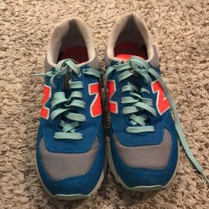 New balance shoes,